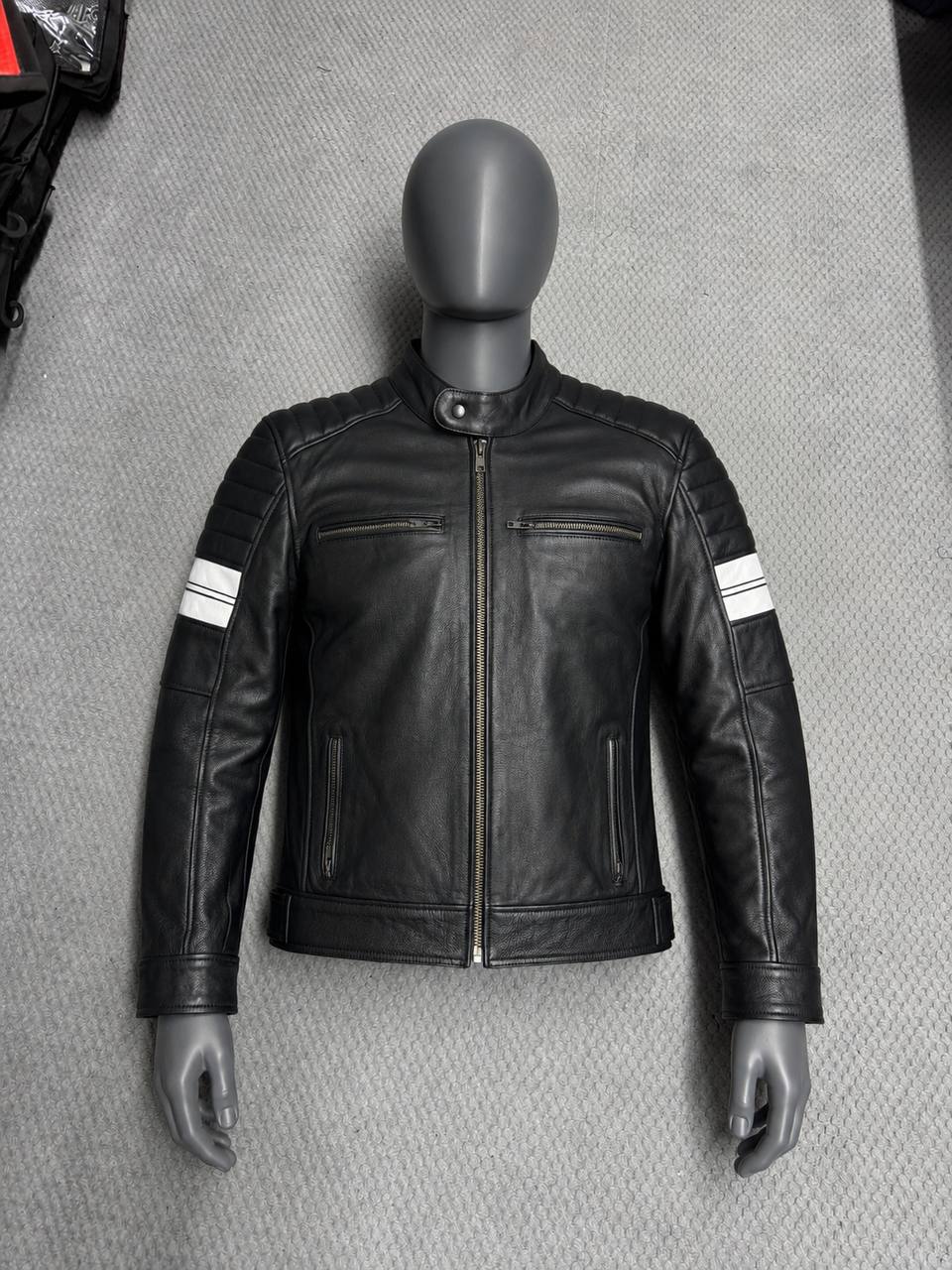 Siyah Çizgili Motor Montu